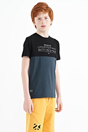 Orman Yeşili Yazı Baskılı Renk Bloklu Standart Kalıp O Yaka Erkek Çocuk T-Shirt - 11134 | 7-8 Yaş