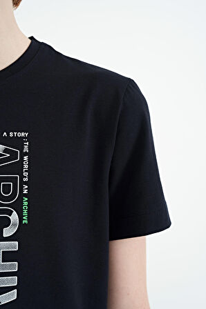 Lacivert Ön Baskı Detaylı O Yaka Standart Kalıp Erkek Çocuk T-Shirt - 11099 | 6-7 Yaş
