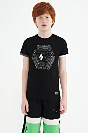 Siyah Kol Ucu Renkli Detaylı Baskılı Standart Kalıp Erkek Çocuk T-Shirt - 11156 | 6-7 Yaş