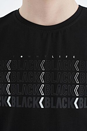 Siyah Yazı Baskılı O Yaka Standart Kalıp Erkek Çocuk T-Shirt - 11149 | 6-7 Yaş