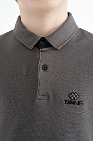 Koyu Gri Kol Baskı Detaylı Standart Kalıp Polo Yaka Erkek Çocuk T-Shirt - 11093 | 4-5 Yaş