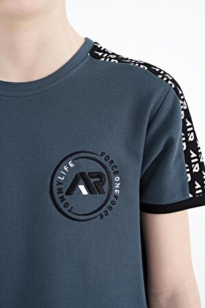 Orman Yeşili Omuz Baskı Detaylı Standart Kalıp O Yaka Erkek Çocuk T-Shirt - 11121 | 14-15 Yaş