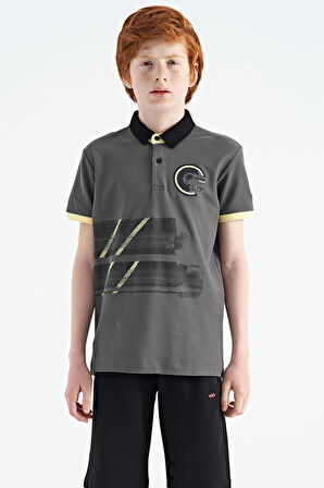Koyu Gri Baskı Detaylı Polo Yaka Standart Kalıp Erkek Çocuk T-Shirt - 11094 | 9-10 Yaş