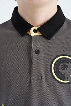 Koyu Gri Baskı Detaylı Polo Yaka Standart Kalıp Erkek Çocuk T-Shirt - 11094 | 9-10 Yaş