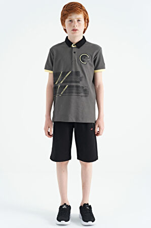 Koyu Gri Baskı Detaylı Polo Yaka Standart Kalıp Erkek Çocuk T-Shirt - 11094 | 9-10 Yaş