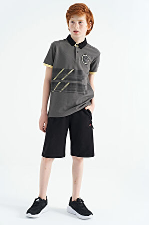 Koyu Gri Baskı Detaylı Polo Yaka Standart Kalıp Erkek Çocuk T-Shirt - 11094 | 9-10 Yaş