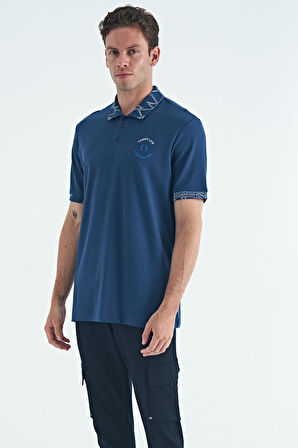 İndigo Yazı Nakışlı Baskı Detaylı Standart Kalıp Polo Yaka Erkek T-Shirt - 88239