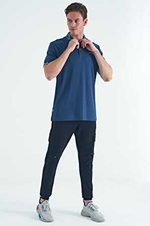 İndigo Yazı Nakışlı Baskı Detaylı Standart Kalıp Polo Yaka Erkek T-Shirt - 88239