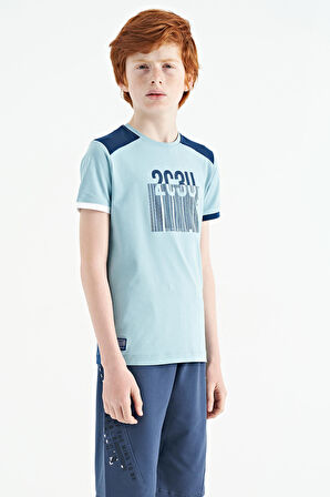 Açık Mavi Baskı Detaylı O Yaka Standart Kalıp Erkek Çocuk T-Shirt - 11157 | 12-13 Yaş