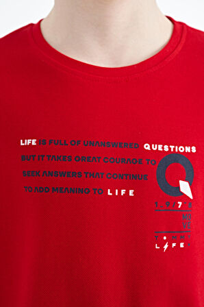 Kırmızı Baskı Detaylı O Yaka Standart Kalıp Erkek Çocuk T-Shirt - 11145 | 10-11 Yaş