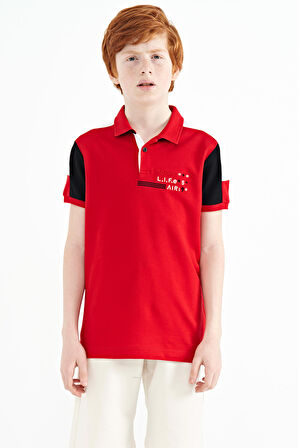 Kırmızı Renk Bloklu Omuz Garni Detaylı Standart Kalıp Erkek Çocuk T-Shirt - 11155 | 13-14 Yaş
