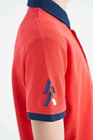 Coral Kol Ucu Renkli Logo Nakışlı Standart Kalıp Polo Yaka Erkek Çocuk T-Shirt - 11138 | 8-9 Yaş