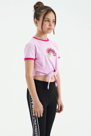 Pembe Baskı Detaylı O Yaka Çok Renkli Bağlama Detaylı Kız Çocuk T-Shirt - 75113 | 8-9 Yaş