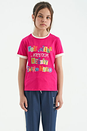 Fuşya Renkli Yazı Detaylı O Yaka Rahat Form Kız Çocuk T-Shirt - 75109