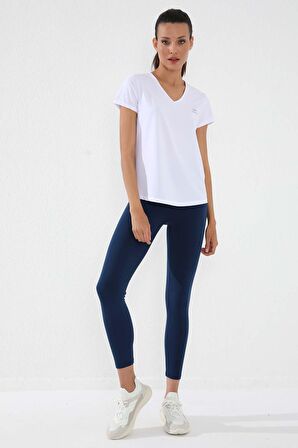 Beyaz Basic Kısa Kol Standart Kalıp V Yaka Kadın T-Shirt - 97145 | L
