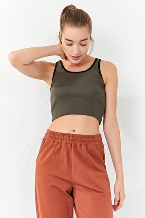 Tommy Life Haki Basic Sıfır Kol Dar Kalıp U Yaka Kadın Crop Top - 97160 | XS