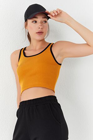 Tommy Life Hardal Basic Sıfır Kol Dar Kalıp U Yaka Kadın Crop Top - 97160 | XS