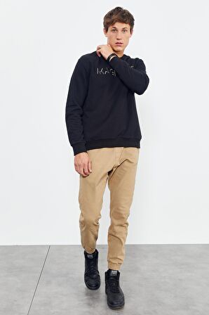 Siyah Yazı Nakışlı O Yaka Rahat Form Erkek Sweatshirt - 88020 | S