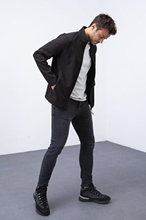 Siyah Fermuarlı Dik Yaka Su ve Rüzgar Geçirmez Softshell Erkek Mont - 88050 | L