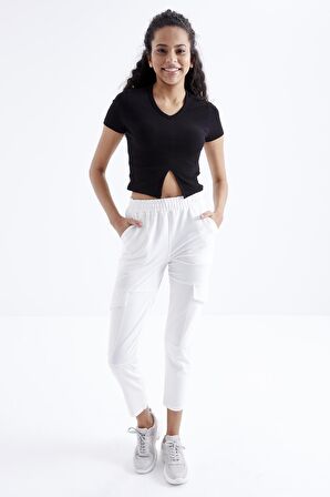 Siyah Basic Önü Yırtmaçlı V Yaka Kadın Crop Top - 97206 | M