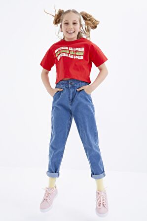 Nar Çiçeği Oversize Renkli Yazı Baskılı Düşük Omuz O Yaka Kız Çocuk Crop T-Shirt  - 75038 | 11-12 Yaş