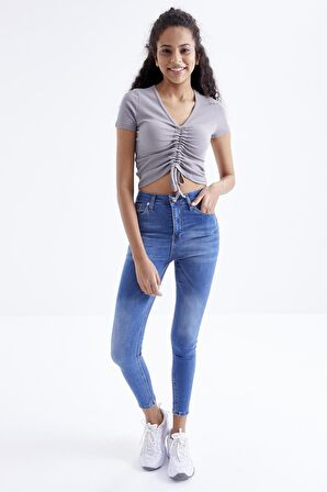 Gri Büzgü Detaylı V Yaka Kadın Crop Top - 97205 | L