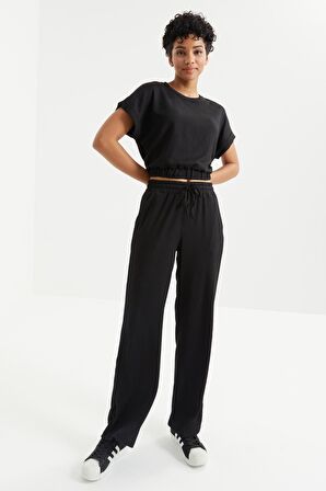 Siyah Basic O Yaka Beli Lastikli Bürümcük Kumaş Kadın Crop Top T-Shirt  - 97227 | L