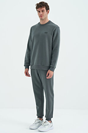 Haki O Yaka Rahat Kalıp Şardonlu Basic Jogger Erkek Eşofman Takım - 85190 | XXL