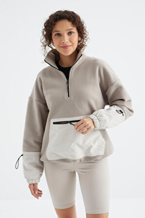 Koyu Bej Etek Ucu Büzgülü Yarım Fermuar Kanguru Cepli Oversize Kadın Sweatshirt - 97238 | M