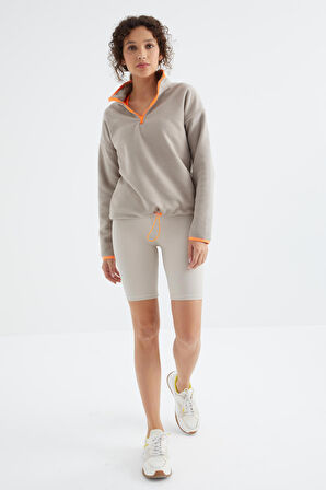 Koyu Bej Yarım Fermuarlı Etek Ucu Büzgülü Dik Yaka Oversize Kadın Polar Sweatshirt - 97234 | L