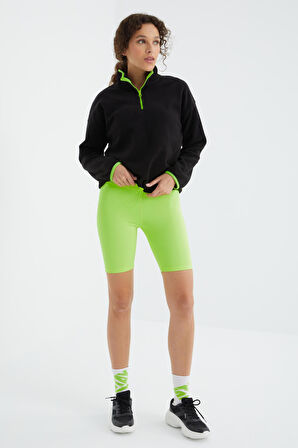 Siyah Yarım Fermuarlı Etek Ucu Büzgülü Dik Yaka Oversize Kadın Polar Sweatshirt - 97234 | M