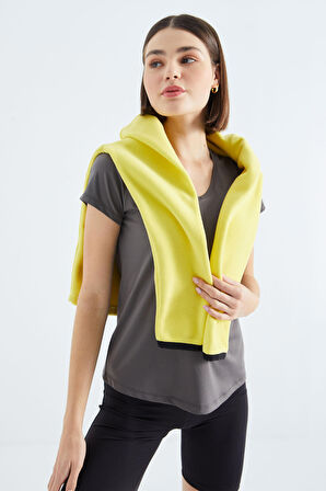 Gri Basic Kısa Kol Standart Kalıp V Yaka Kadın T-Shirt - 97145 | S