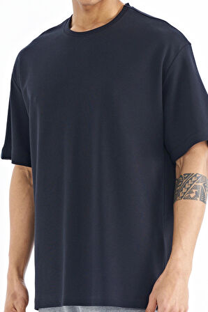 Lacivert Kol Arma Detaylı Basic Oversize Erkek T-Shirt - 88193 | XL