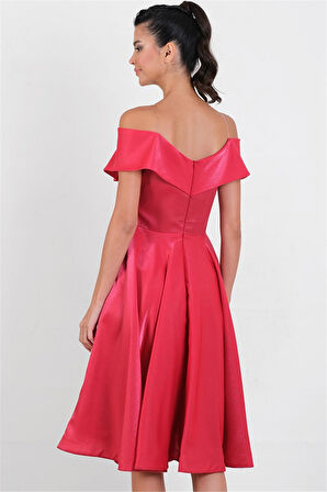 İneldo Kayık Yaka Bel Taş Aksesuar Şeritli Kloş Uzun Abiye Elbise FUŞYA