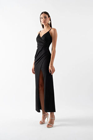 Ornelio Kruvaze Yaka İnce Askılı Asimetrik Uzun Abiye Elbise SİYAH