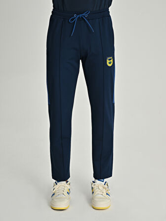 ERKEK TRIBUN MAZİNDE BİR TARİH YATAR 