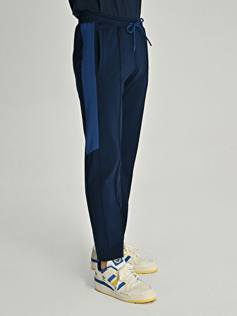 ERKEK TRIBUN MAZİNDE BİR TARİH YATAR 