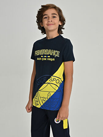 ÇOCUK TRIBUN FENERBAHÇE SEN ÇOK YAŞA 