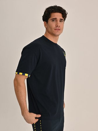 ERKEK TRIBUN NAKIŞ EFEKTLİ TSHIRT