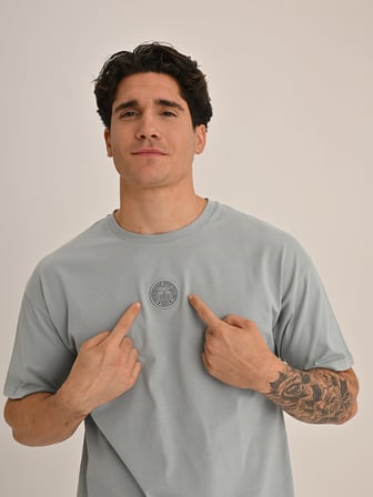ERKEK TRIBUN YAZI DETAYLI TSHIRT