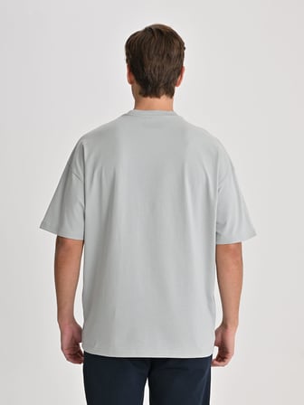 ERKEK TRIBUN KAMUFLAJ LOGOLU TSHIRT