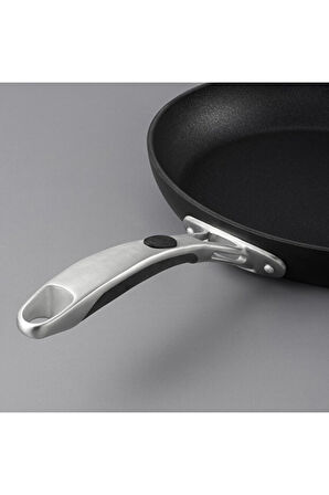 Jumbo 24 Cm New Moment Diamond Tava Siyah İndüksiyon