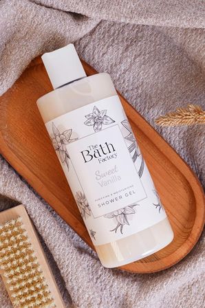 THE BATH FACTORY Nemlendirici Ve Besleyici Vanilya Aromalı Duş Jeli 400 ml