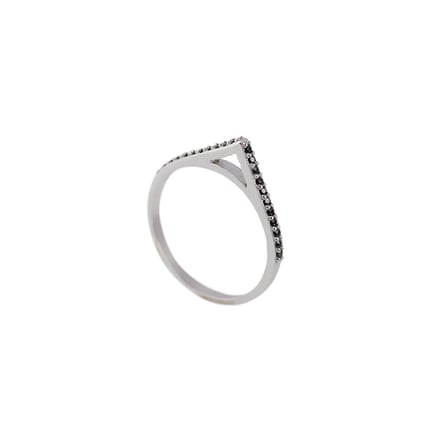 Kuyumcudukkani Dik Üçgen Siyah Taşlı Trend Yüzük-10362