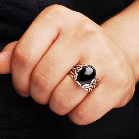 Kuyumcudukkani Düz Oval Kubbe Kesim Taşlı Gümüş Erkek Yüzük-60002-W-BLK