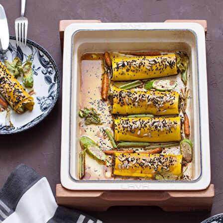 Lava Döküm GN 1/2 Gastronorm küvet.Ölçü 26x33cm. - Kırmızı