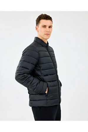 Skechers S231242-3817 M Essential Outerwear Erkek Mont