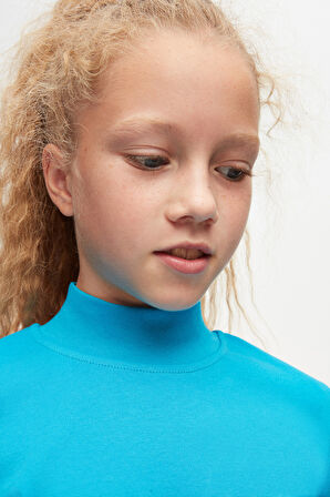 Koyu Turkuaz Basic Kışlık Yarım Balıkçı Yaka Uzun Kollu Kız Çocuk Tişört