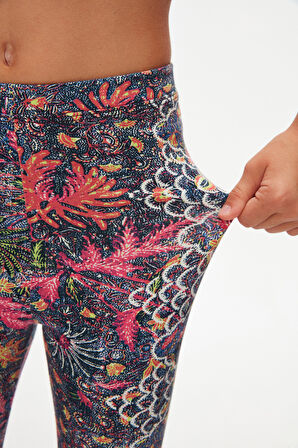 Fuşya Yaprak Kız Çocuk Desenli Kışlık Tayt