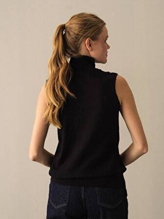 Xint Siyah Regular Fit Basic Kazak